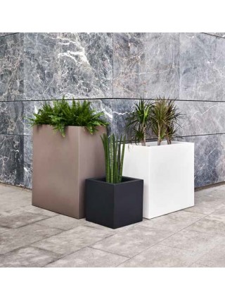 Teraplast 25x25x25cm vazonas Schio Cubo 25 antracito spalvos-Kolekcija Schio-Žalios pertvaros ir vazonų sistemos